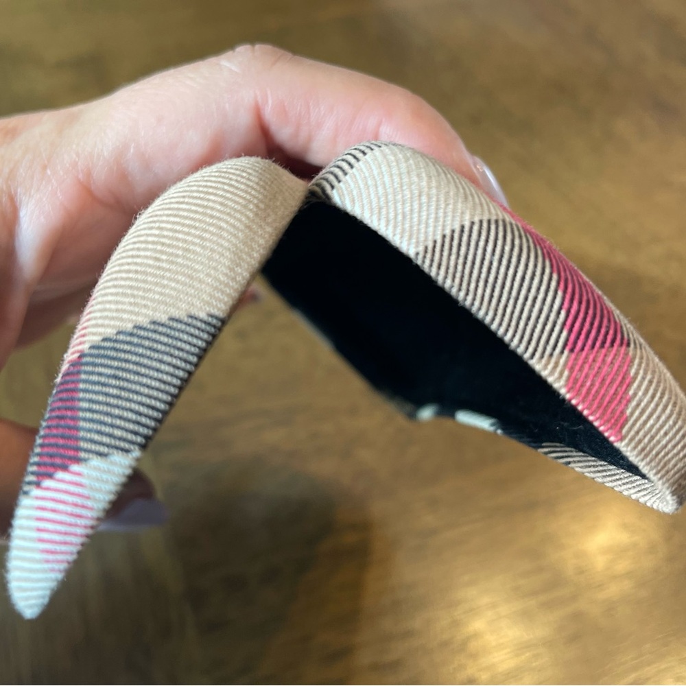 Burberry Nova Check Hard Eye Case - Picture 3 of 13
